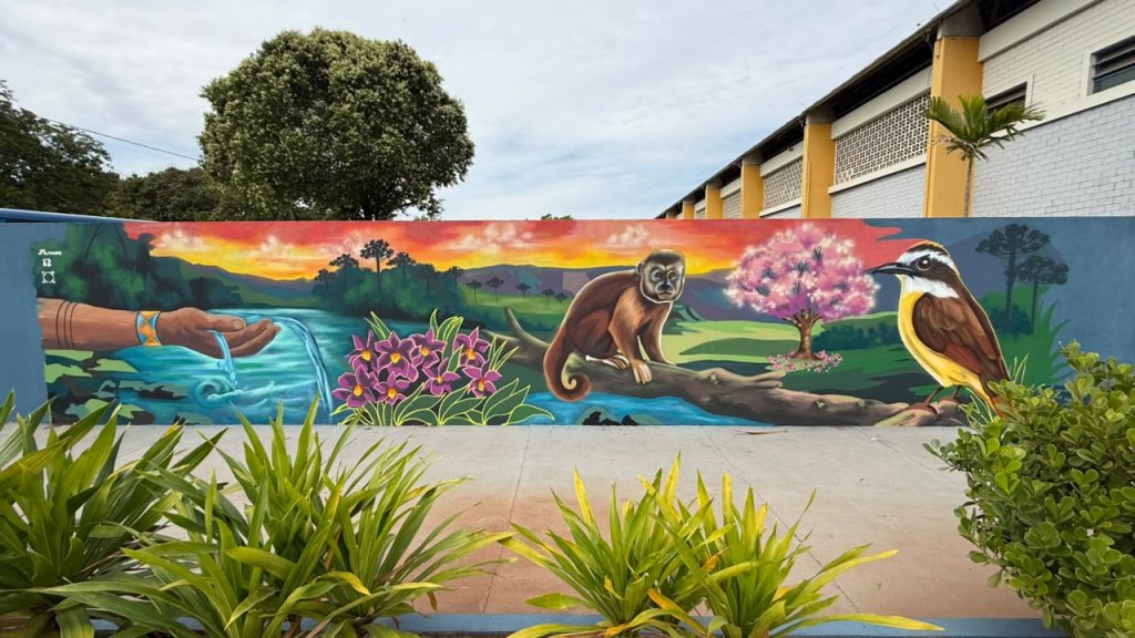 Oficina de grafite une arte, educação e identidade de Iporã.